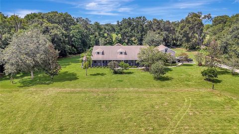 Tiny photo for 384 E Kings Highway, Center Hill, FL 33514 (MLS # G5101042)