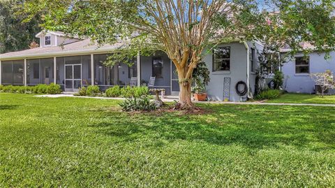 Tiny photo for 384 E Kings Highway, Center Hill, FL 33514 (MLS # G5101042)