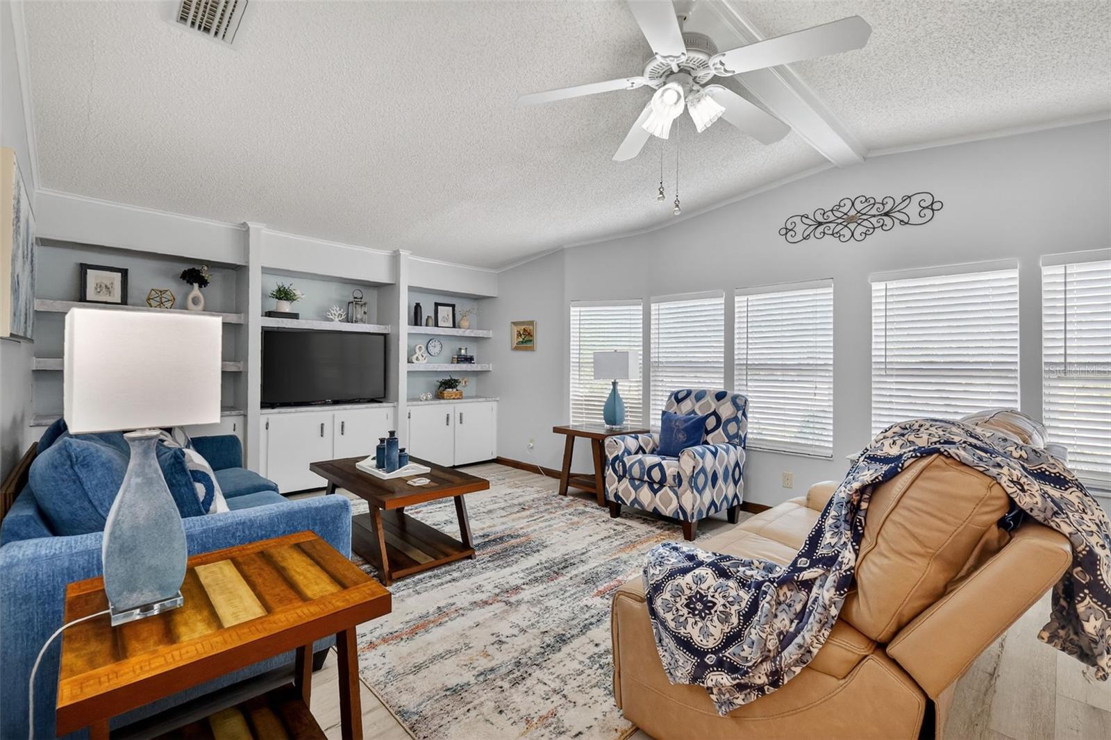 TAVARES FOX RUN MOBILE HOME - Residential