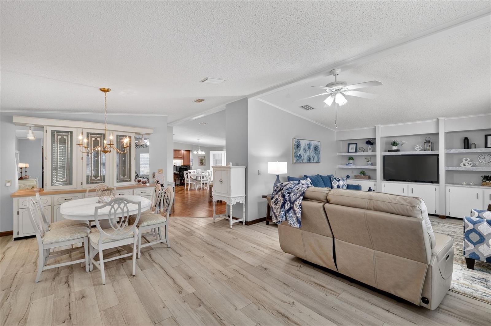 TAVARES FOX RUN MOBILE HOME - Residential