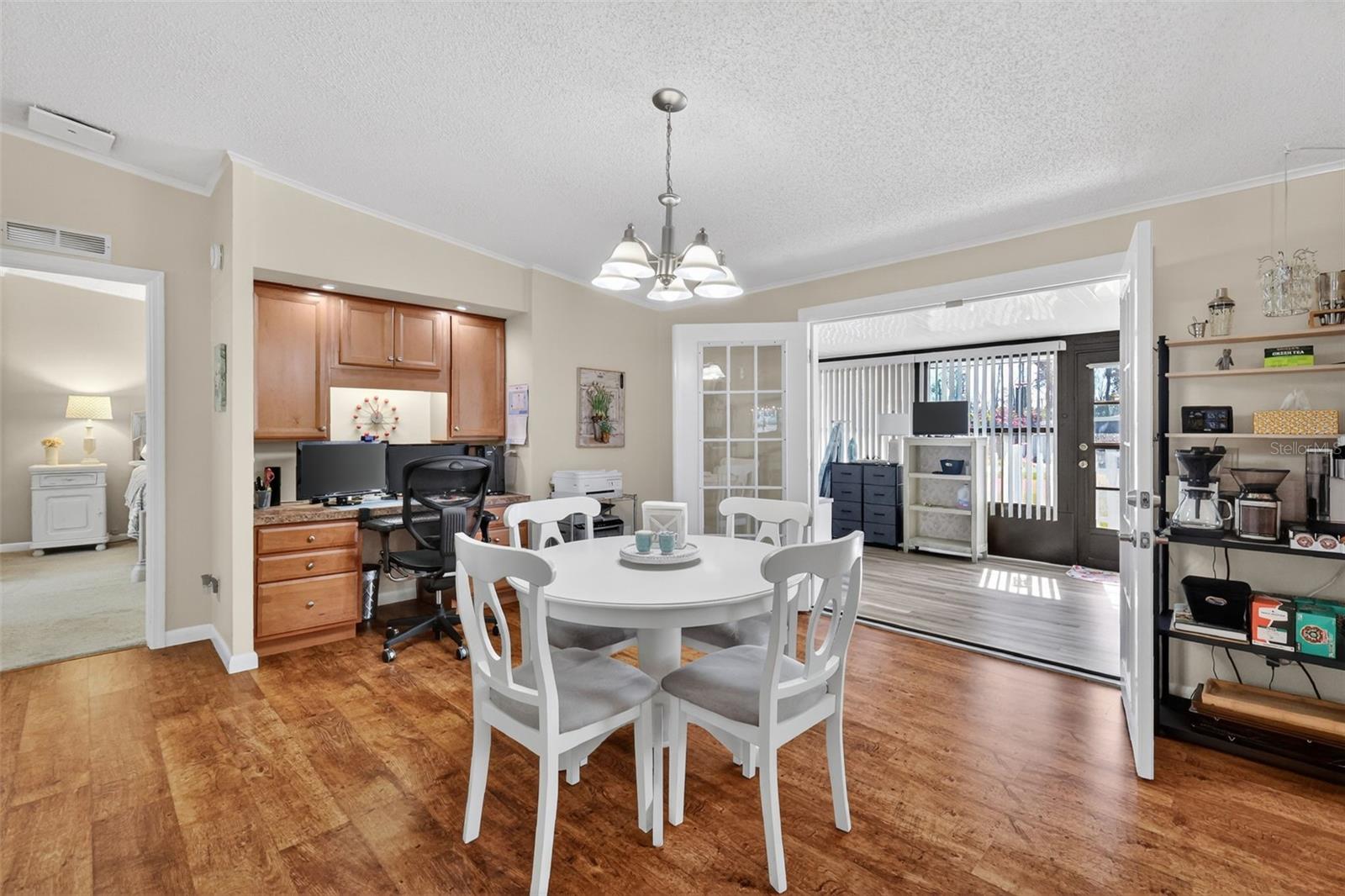 TAVARES FOX RUN MOBILE HOME - Residential