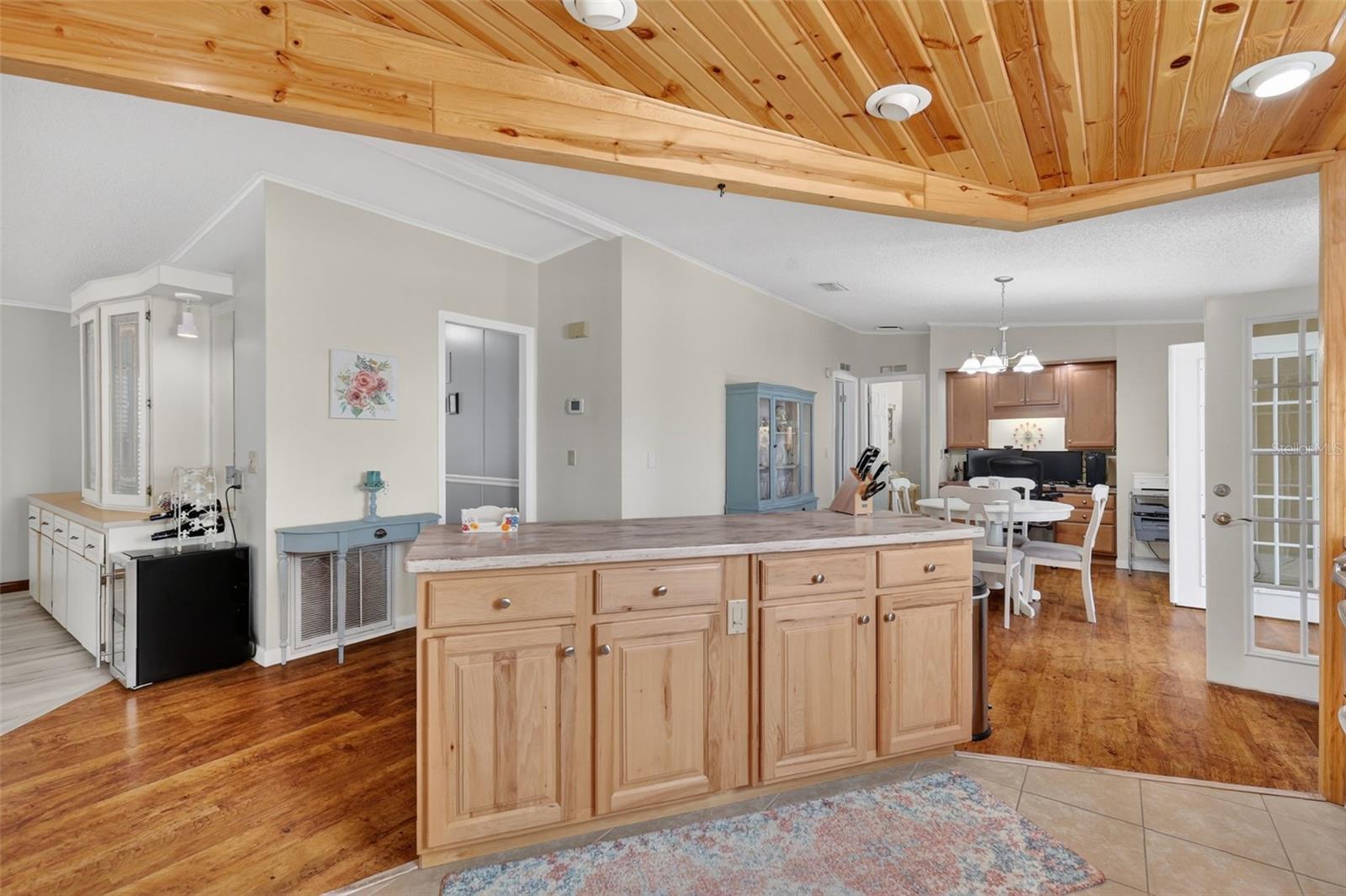 TAVARES FOX RUN MOBILE HOME - Residential