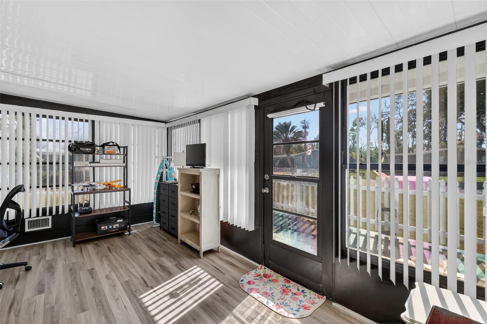 TAVARES FOX RUN MOBILE HOME - Residential