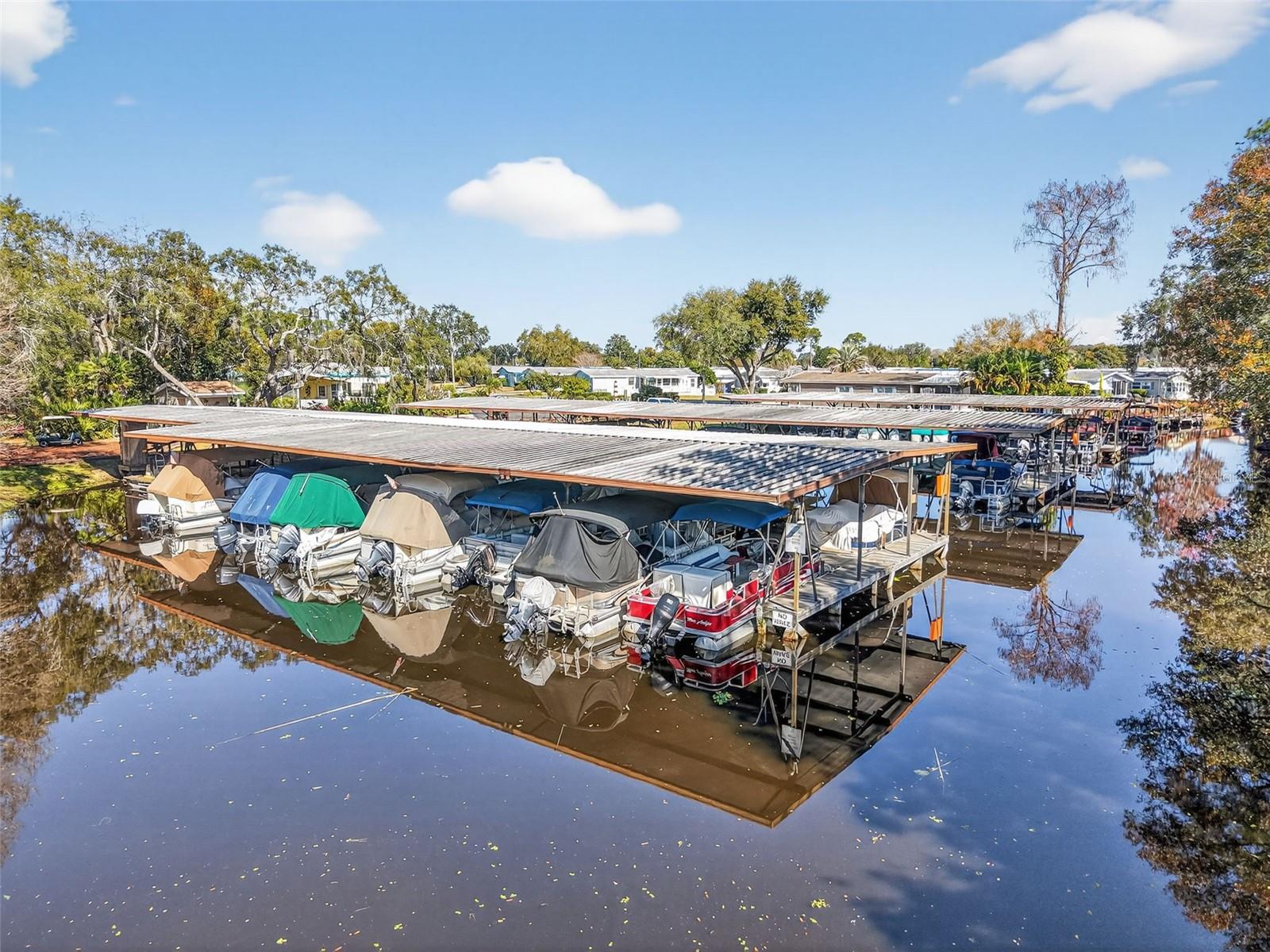 TAVARES FOX RUN MOBILE HOME - Residential