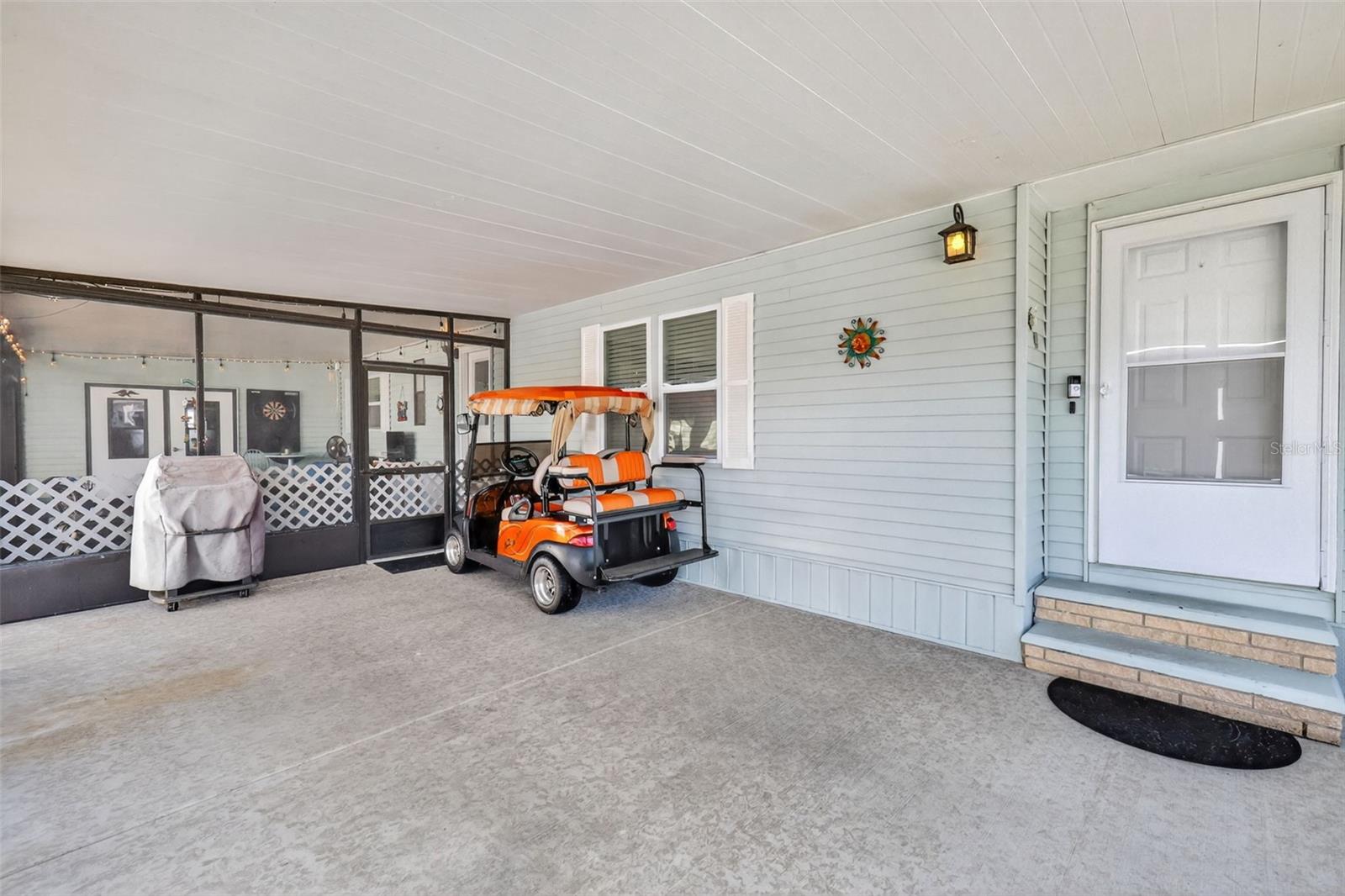 TAVARES FOX RUN MOBILE HOME - Residential