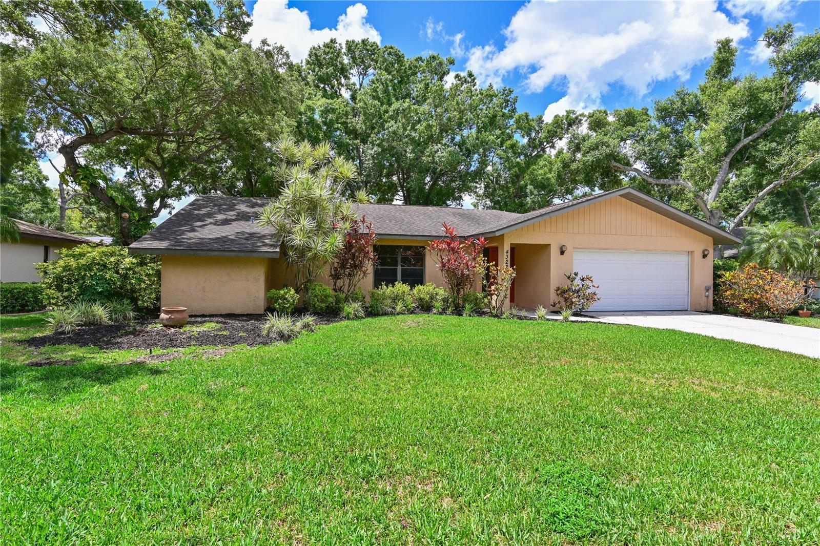 FOREST LAKES SOUTH - Residential