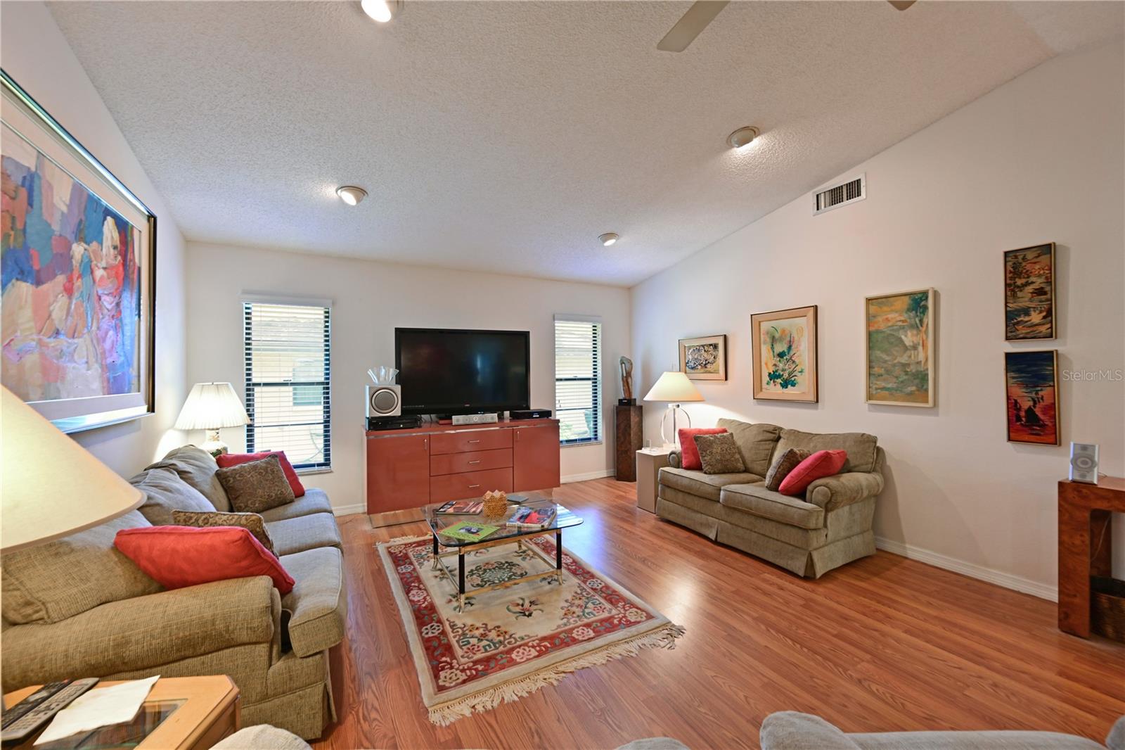 FOREST LAKES SOUTH - Residential