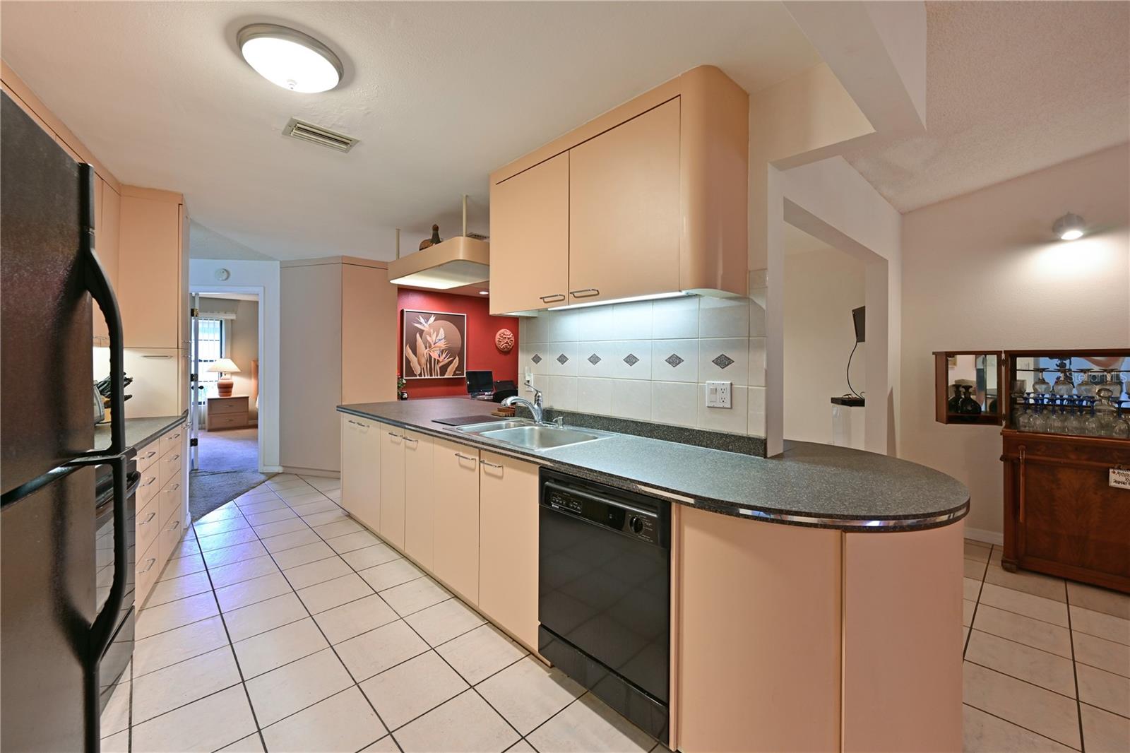 FOREST LAKES SOUTH - Residential
