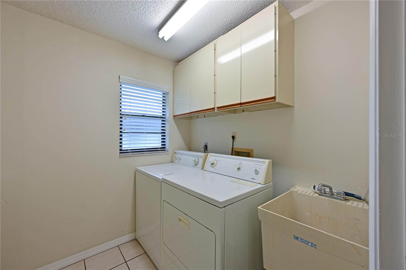 FOREST LAKES SOUTH - Residential