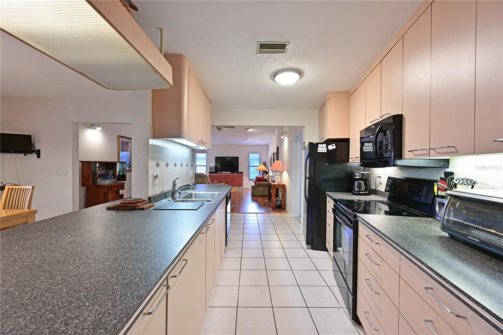 FOREST LAKES SOUTH - Residential