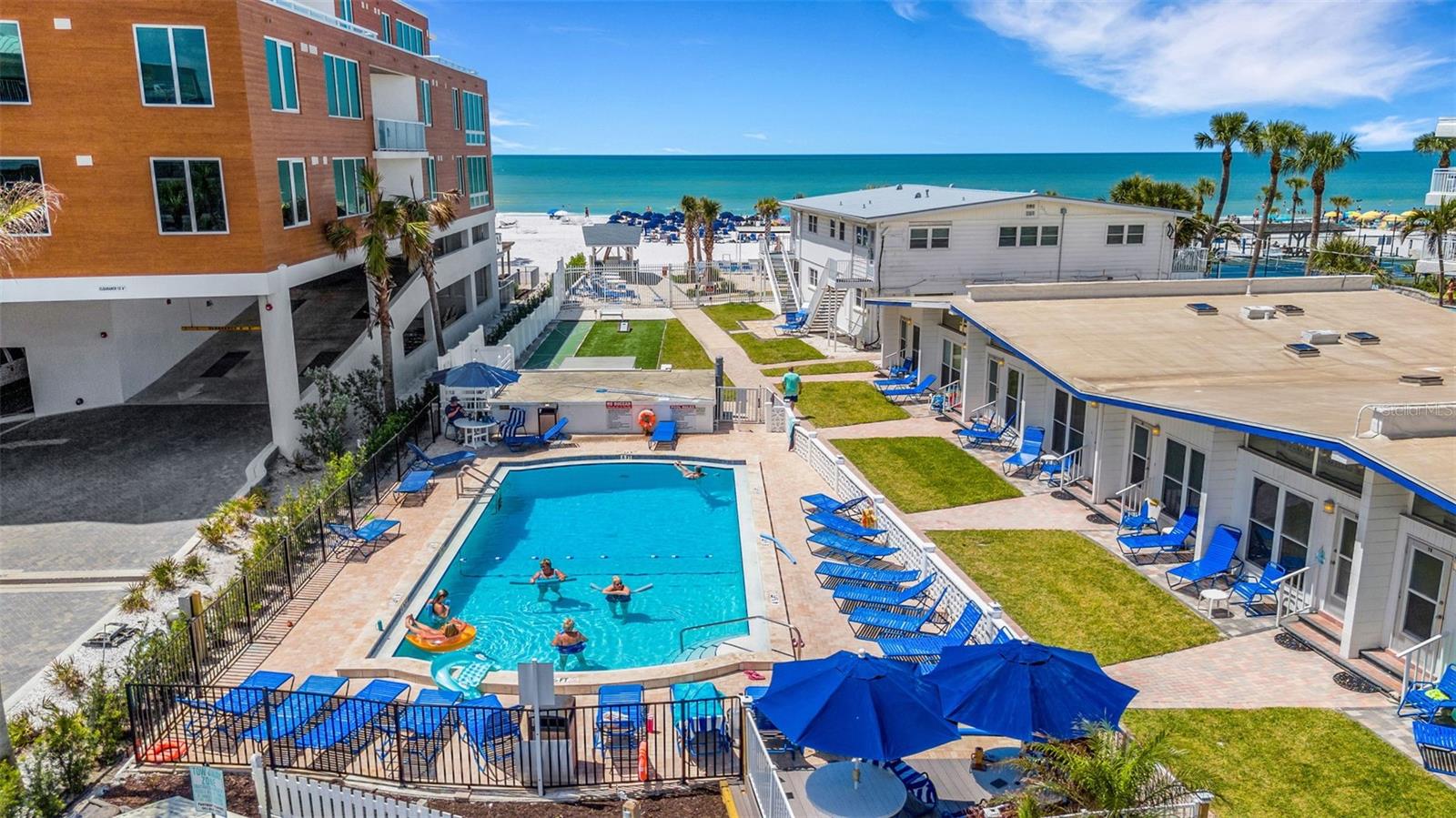 SEA CREST APTS - Residential