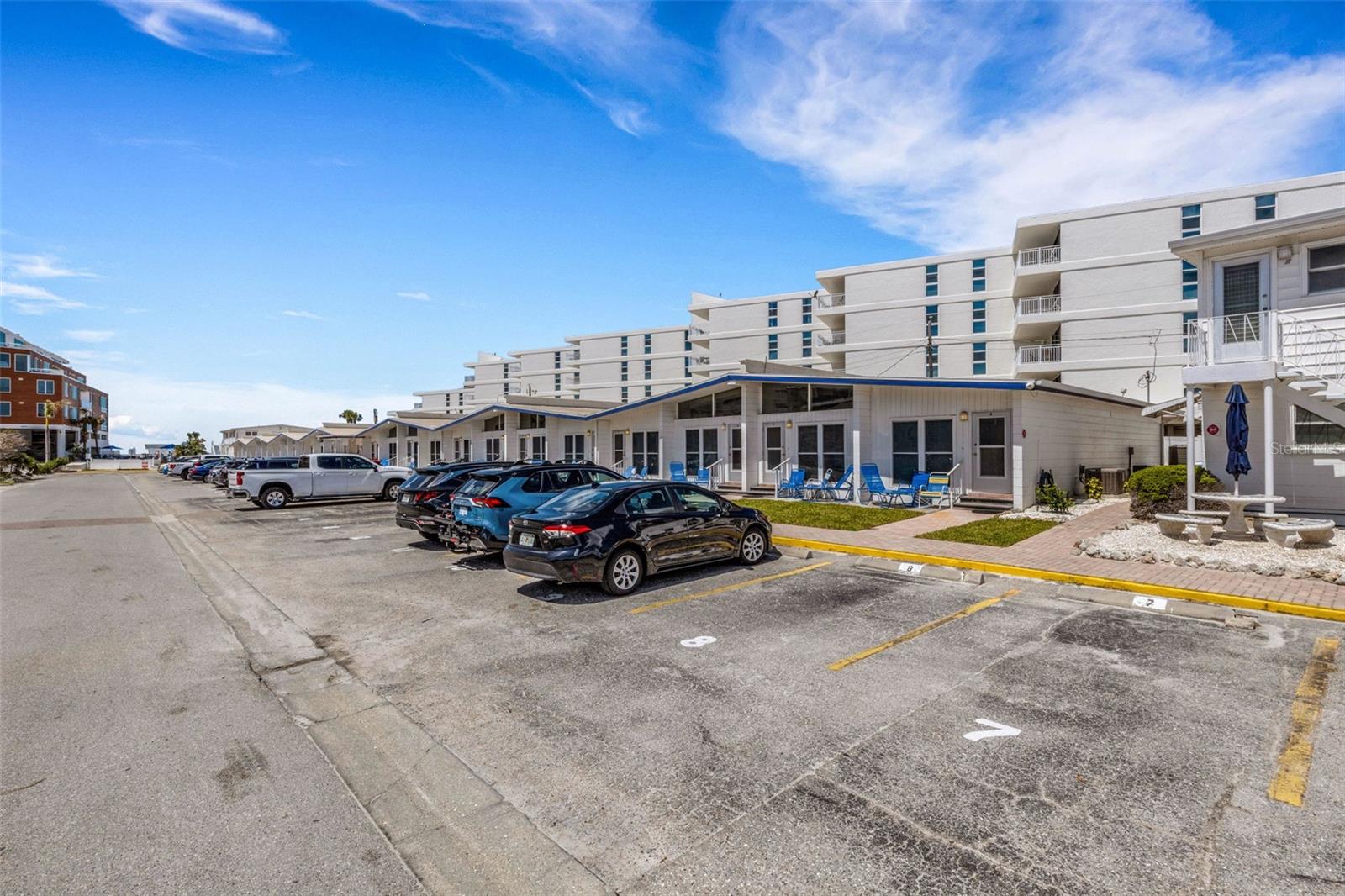 SEA CREST APTS - Residential