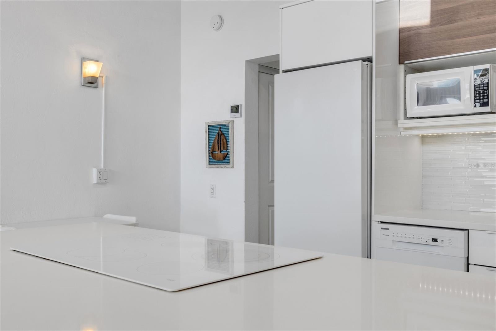 SEA CREST APTS - Residential