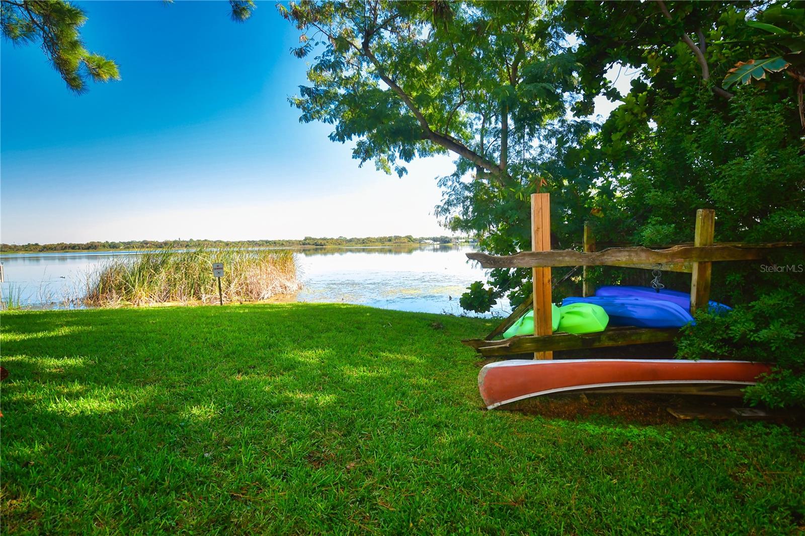 BELLA VISTA ON LAKE - Residential