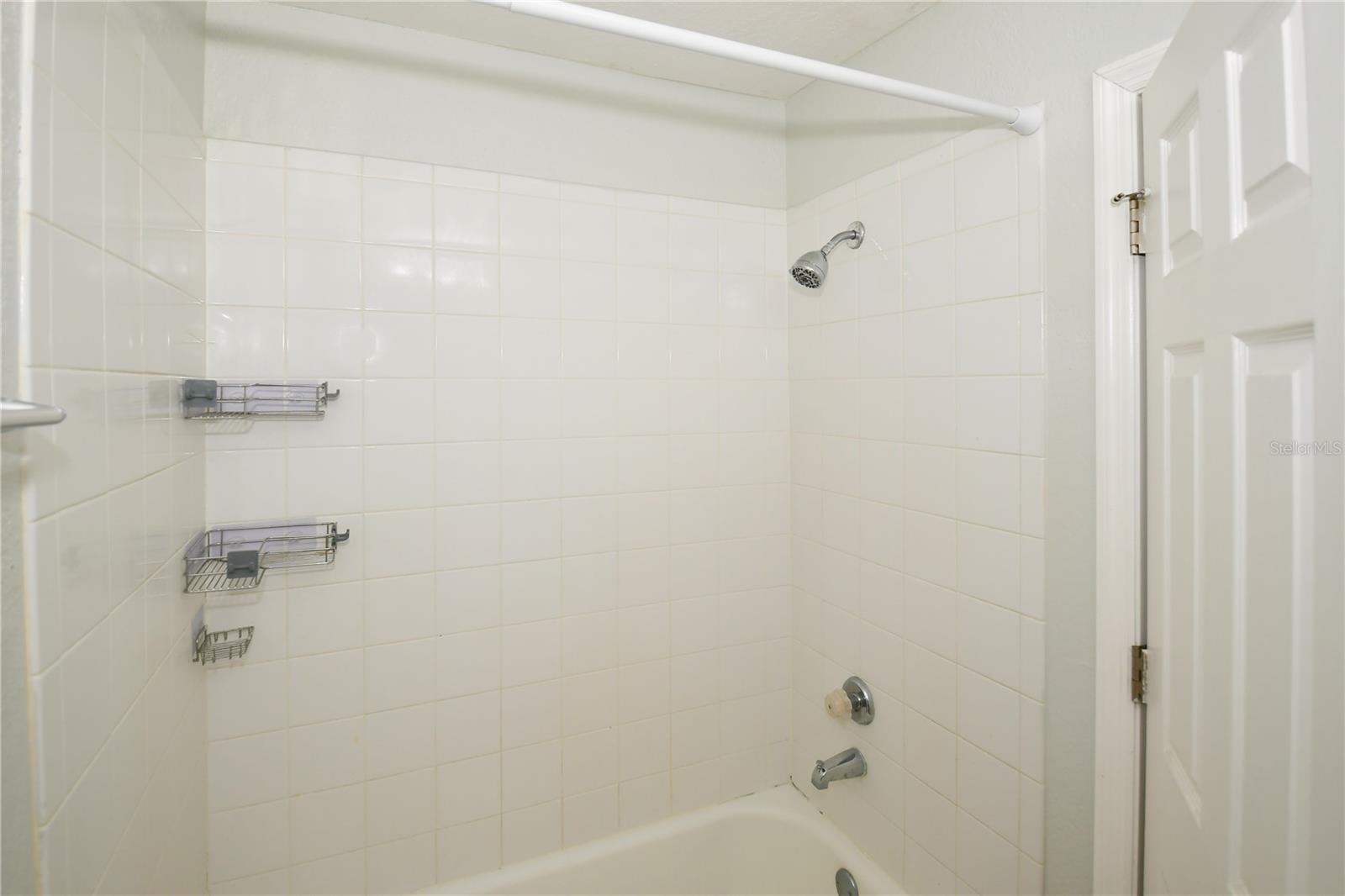 BELLA VISTA ON LAKE - Residential