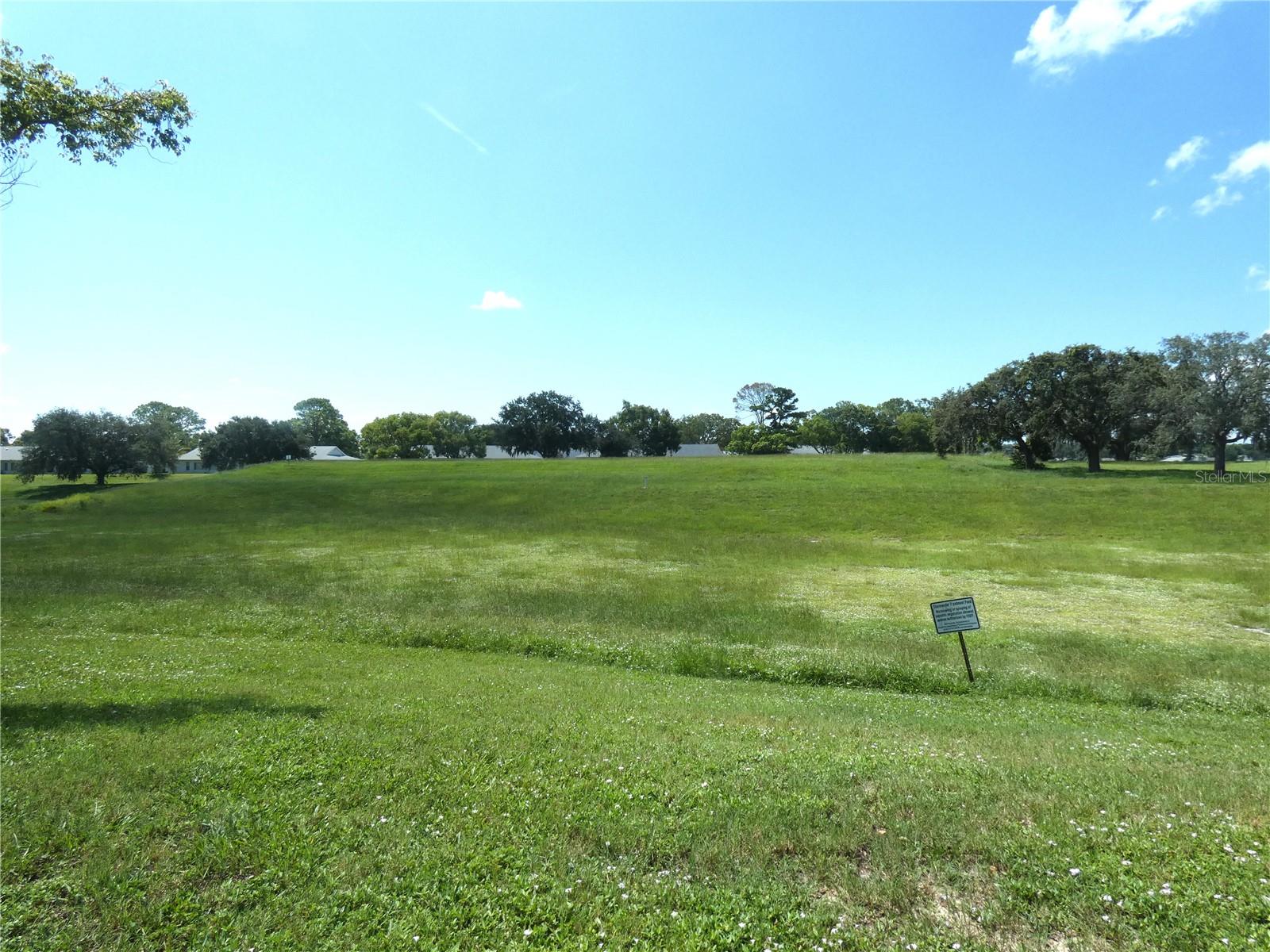 DOLLAR LAKE VILLAGE CONDO 01 - Residential