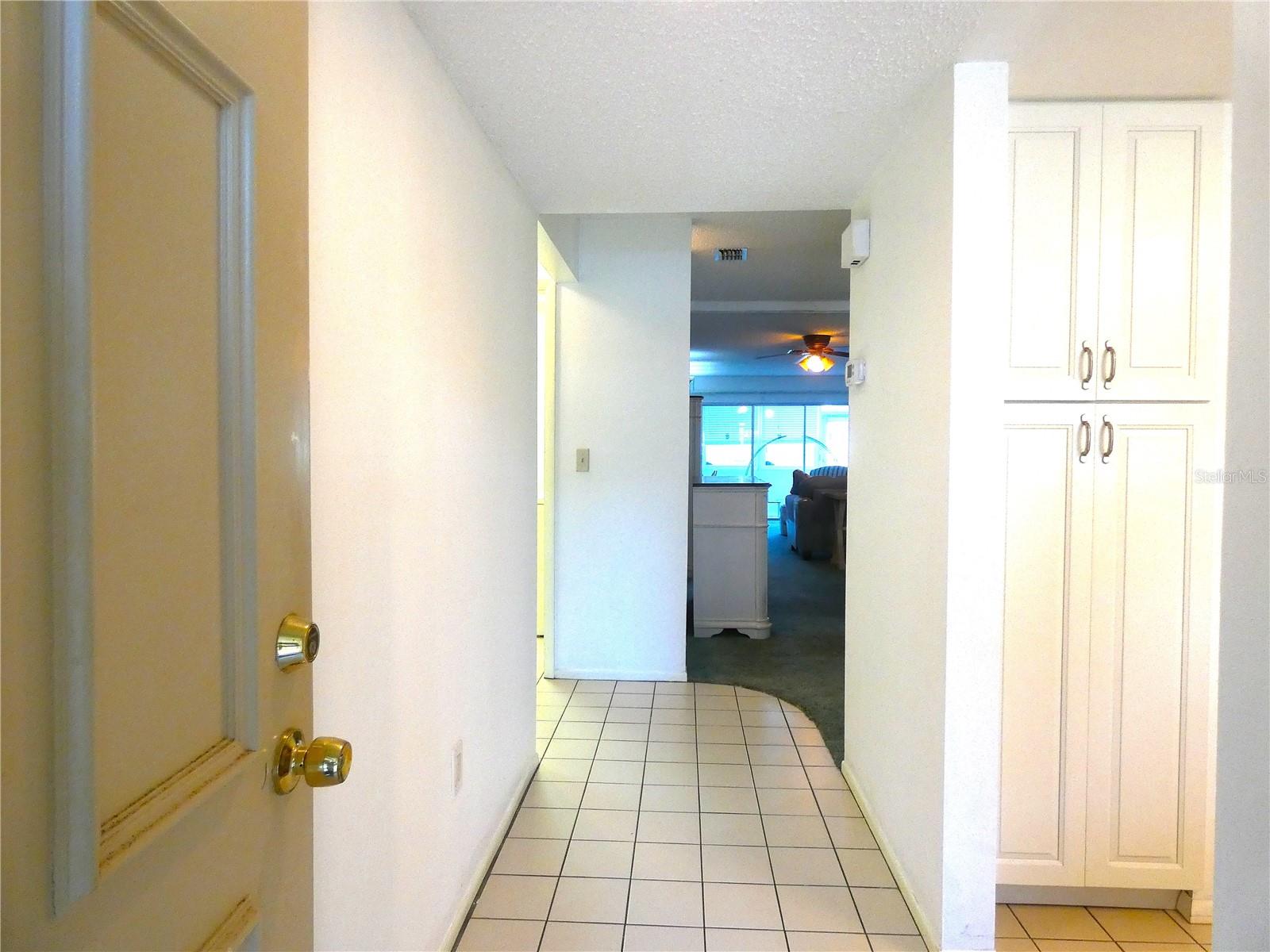 DOLLAR LAKE VILLAGE CONDO 01 - Residential