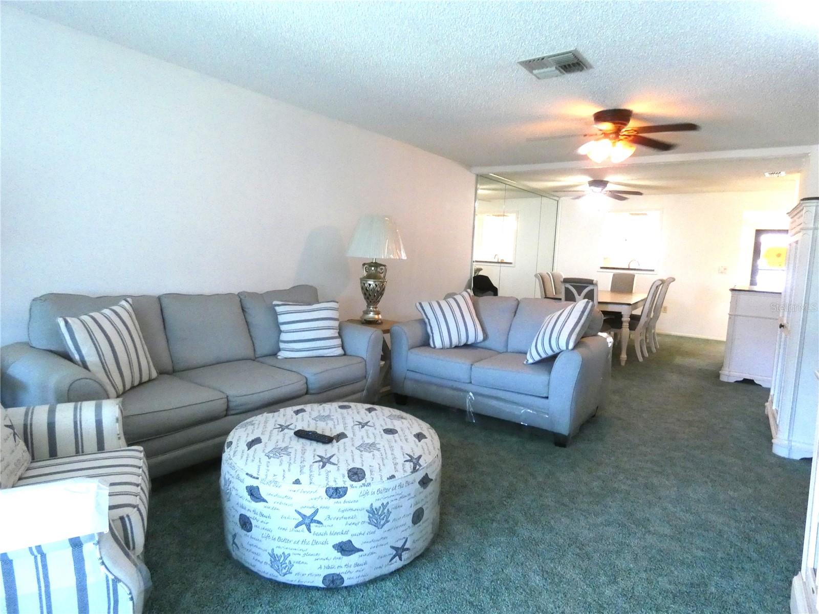 DOLLAR LAKE VILLAGE CONDO 01 - Residential