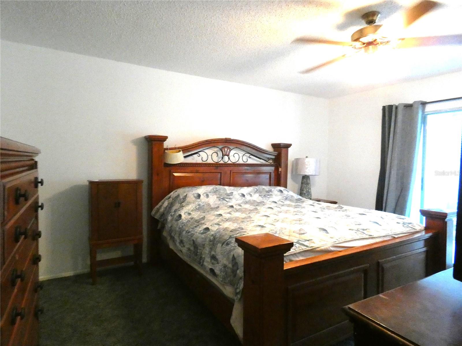 DOLLAR LAKE VILLAGE CONDO 01 - Residential