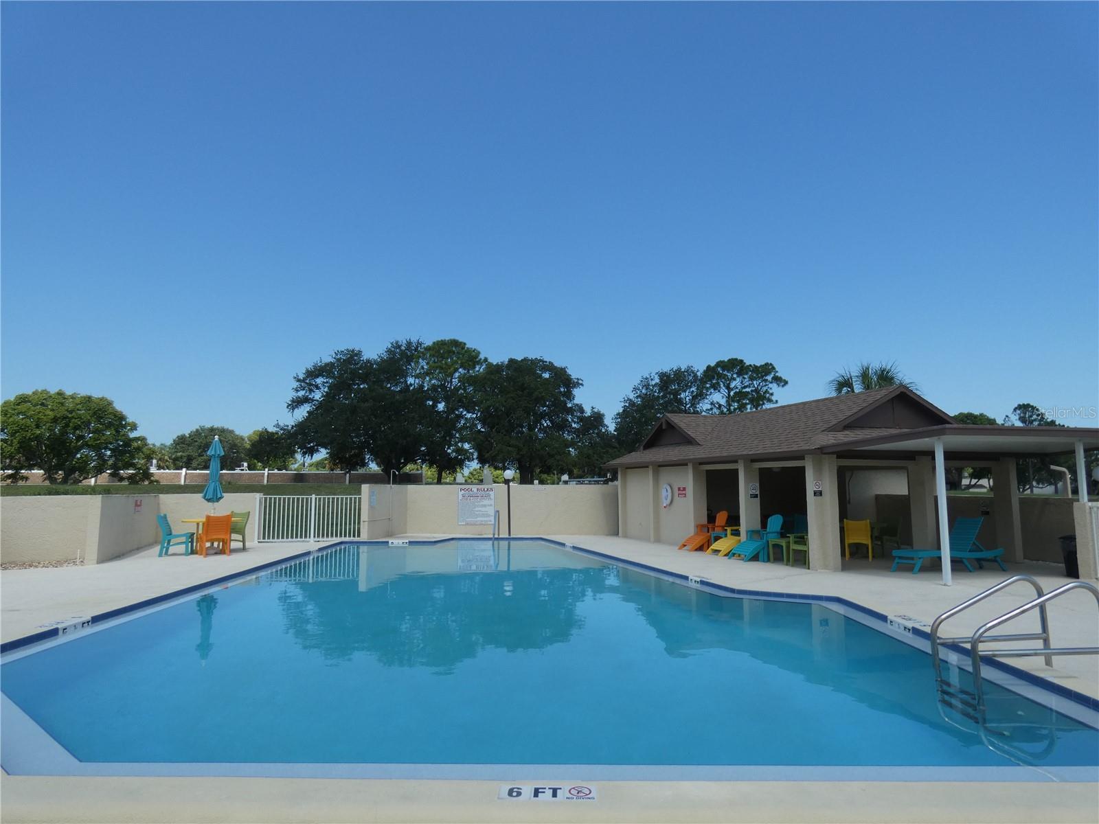 DOLLAR LAKE VILLAGE CONDO 01 - Residential