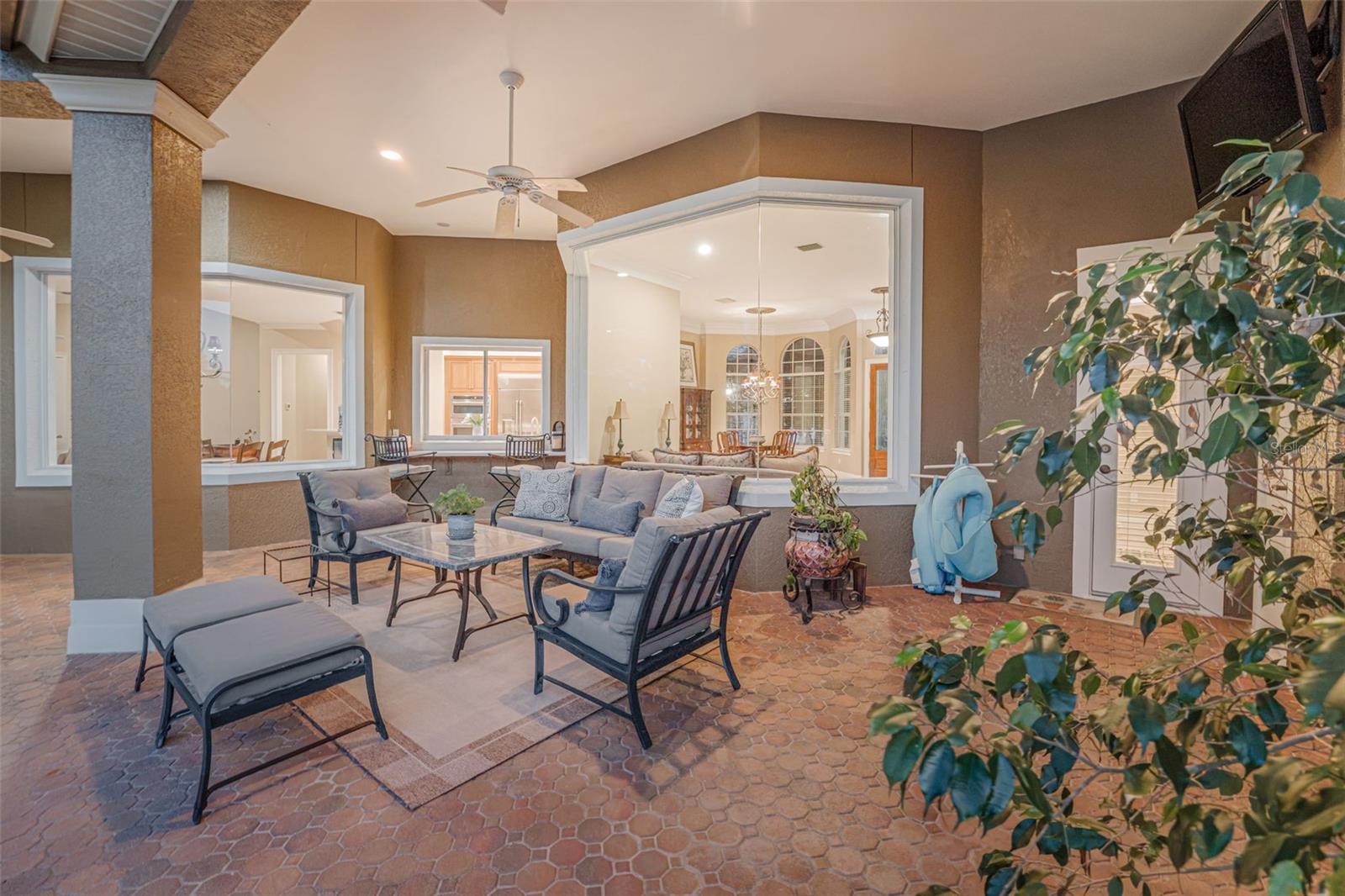 ALAQUA LAKES - Residential