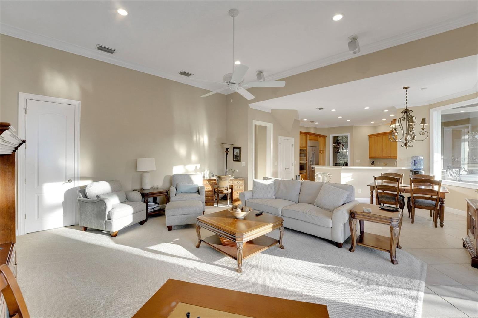 ALAQUA LAKES - Residential