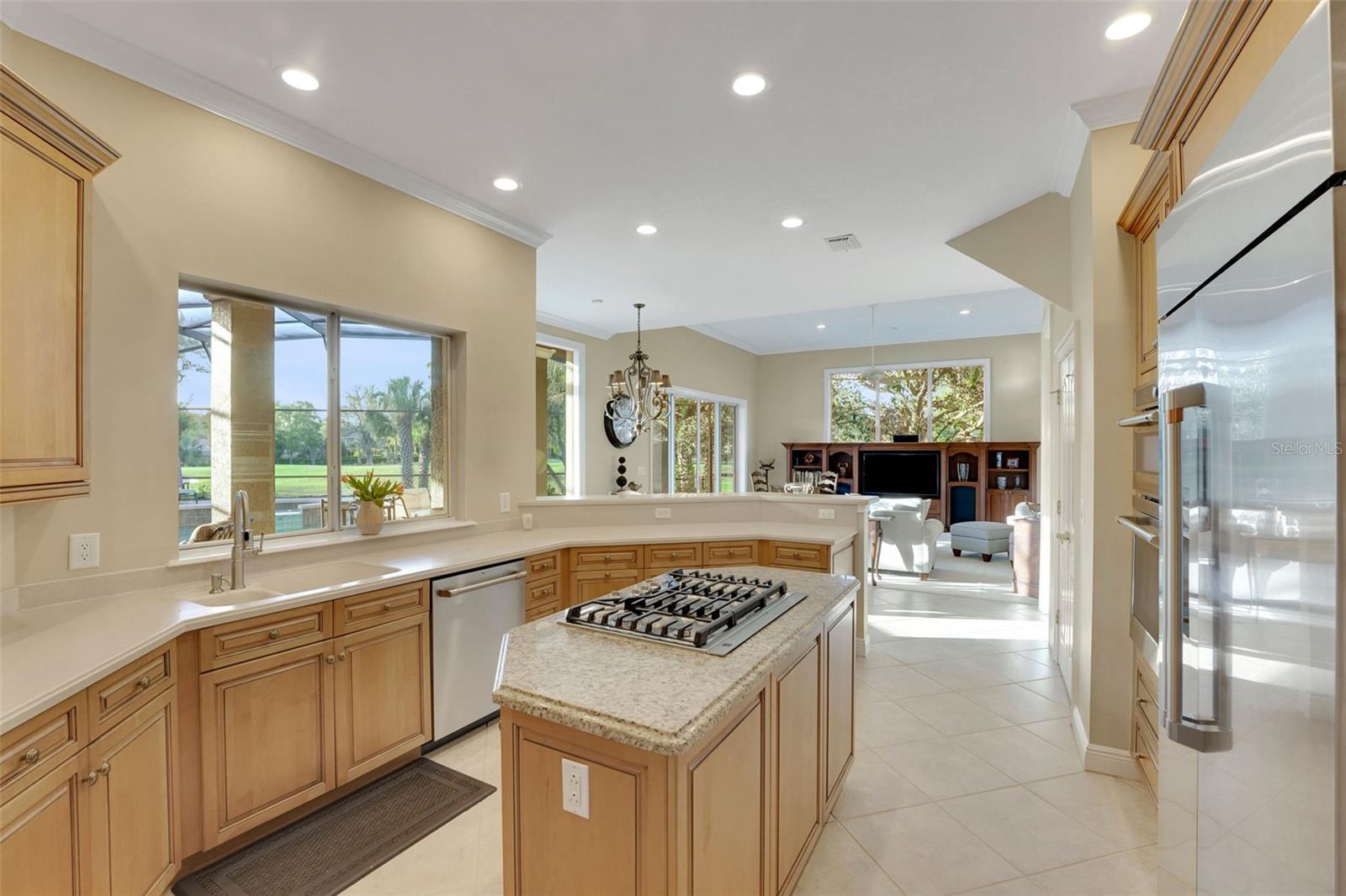 ALAQUA LAKES - Residential