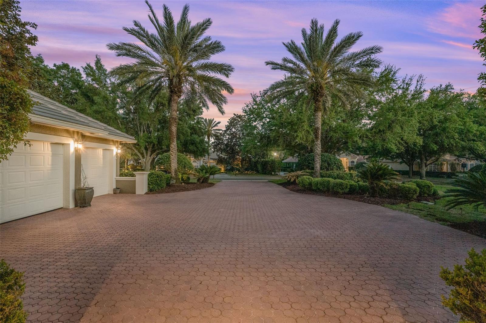 ALAQUA LAKES - Residential