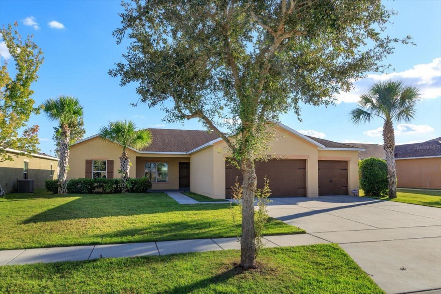 Beautiful single family home located in the Bella Pointe Community.  This four bedroom, two bath home has an open floor plan with ceramic tile in eat in kitchen, dining area, great room and laundry room.  There is vinyl flooring in all four bedrooms.  Master suite has large walk in closet, master bath with dual sinks and shower.  There are an additional three bedrooms and full bath.  Large back yard for family activity and a three car garage.  Air conditioner was replaced in 2021.  Freshly painted and new vinyl flooring in all bedrooms.  
Shopping, golf, medical center, Valencia College and all theme parks are nearby.
The seller will pay up to 3% of the buyer's closing costs.