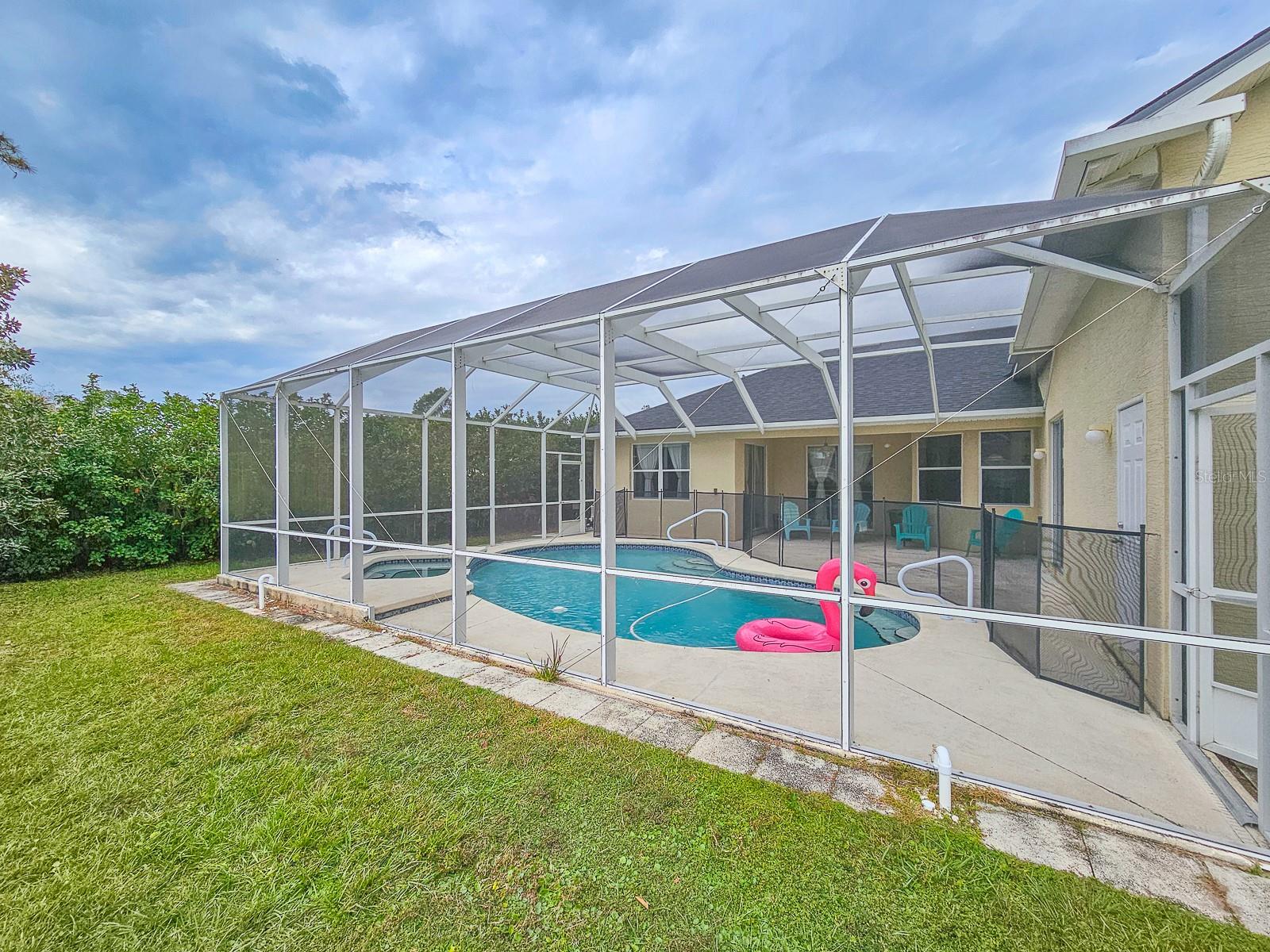 SEMINOLE WOODS - Residential