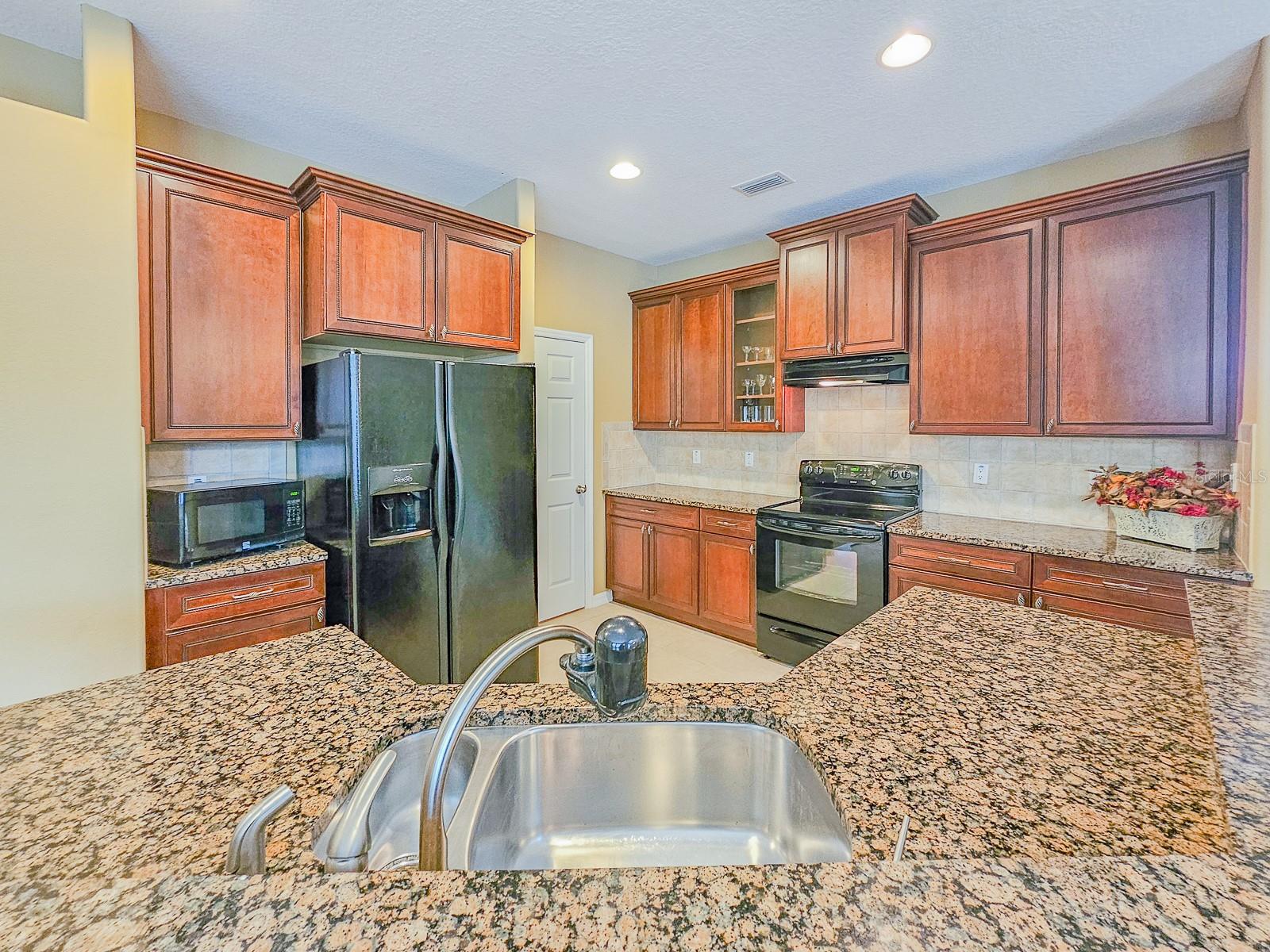 SEMINOLE WOODS - Residential