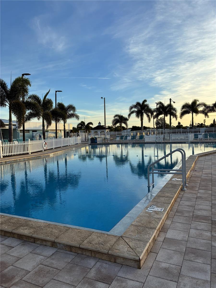 TRI-PAR ESTATES - Residential