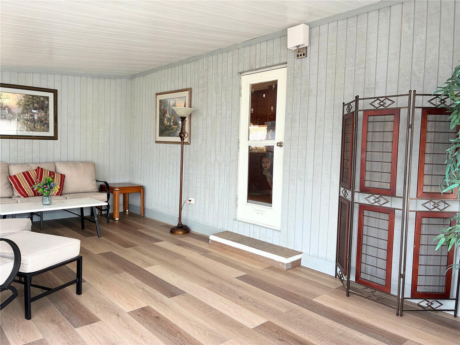 TRI-PAR ESTATES - Residential