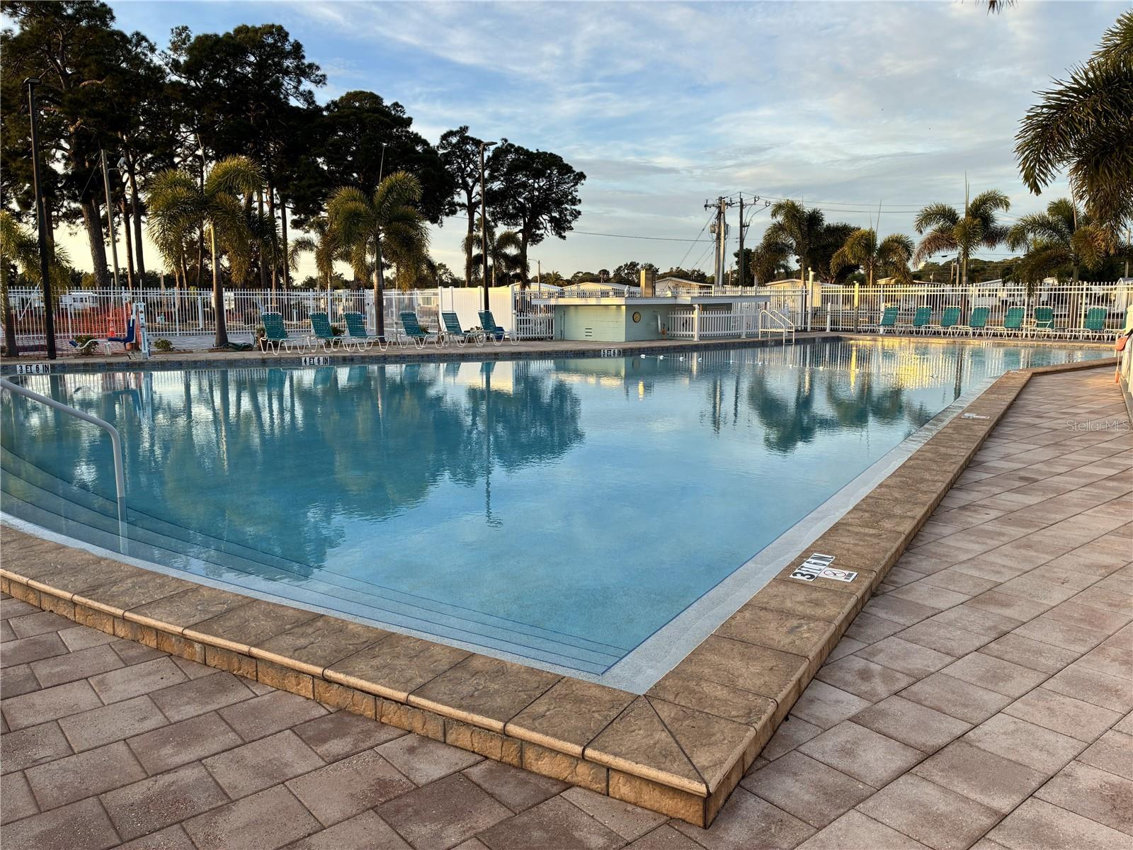 TRI-PAR ESTATES - Residential