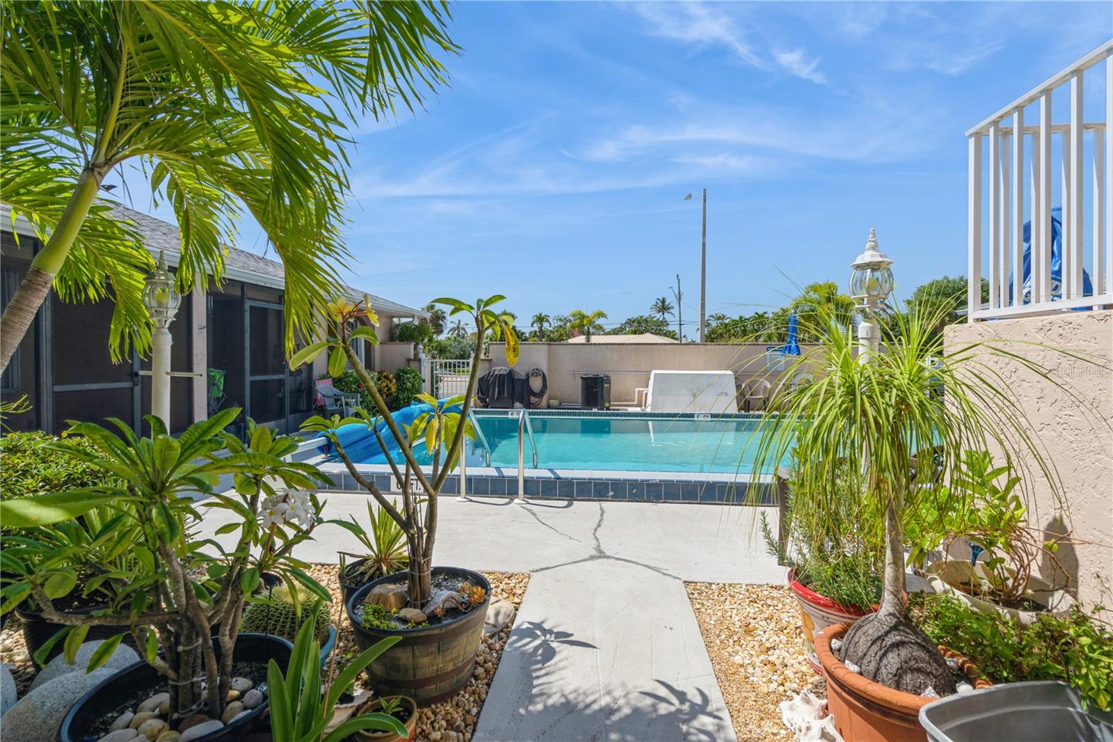 CORAL COURT CONDO - Residential