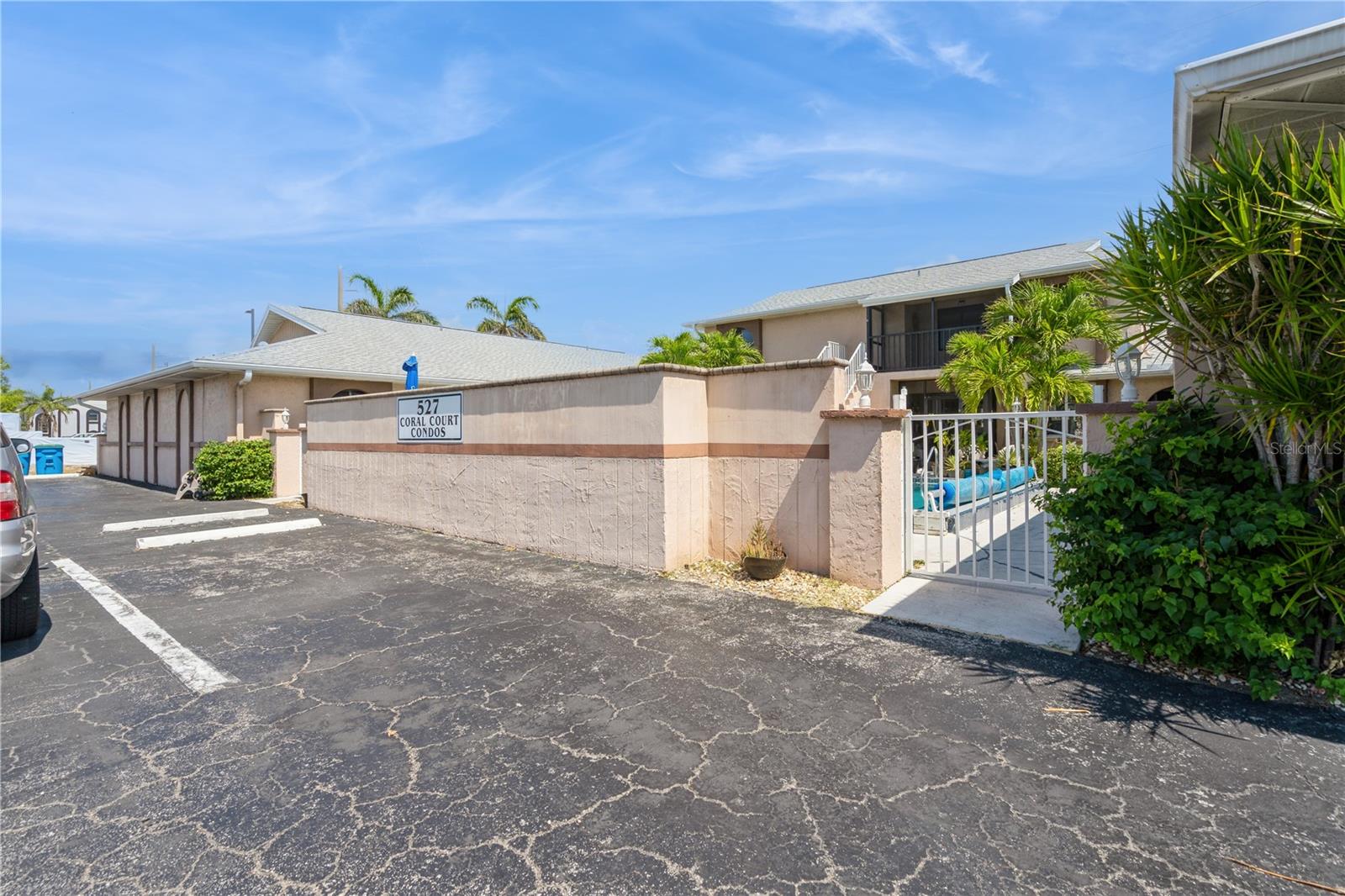 CORAL COURT CONDO - Residential