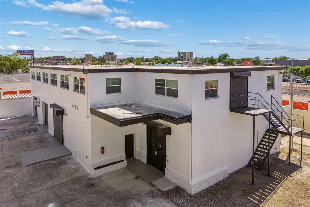 Photo of 6536 Lincoln Way N, St Petersburg, FL 33702 (MLS # TB8499814)