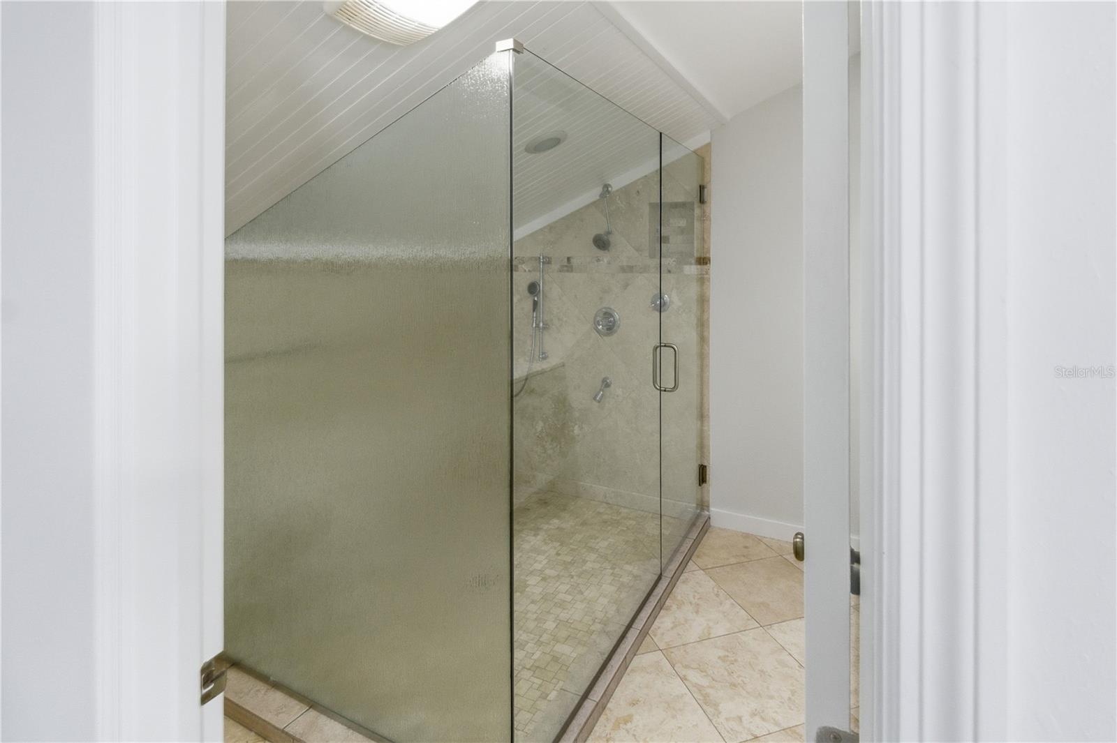 SUWANNEE RIVER HILLCREST - Residential