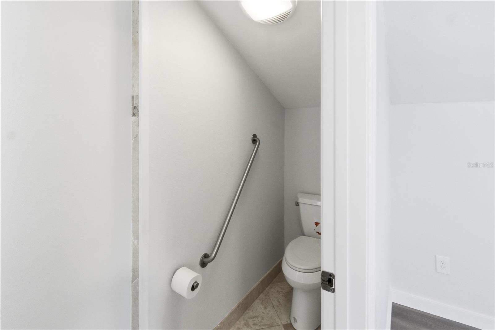 SUWANNEE RIVER HILLCREST - Residential