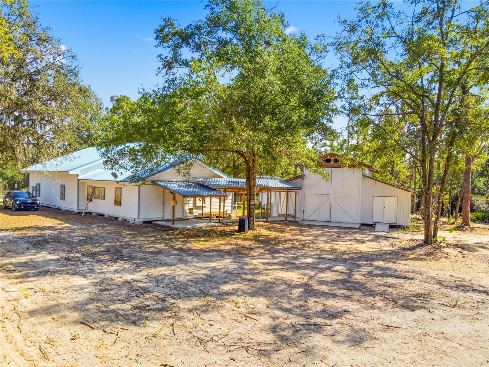 SUWANNEE RIVER HILLCREST - Residential