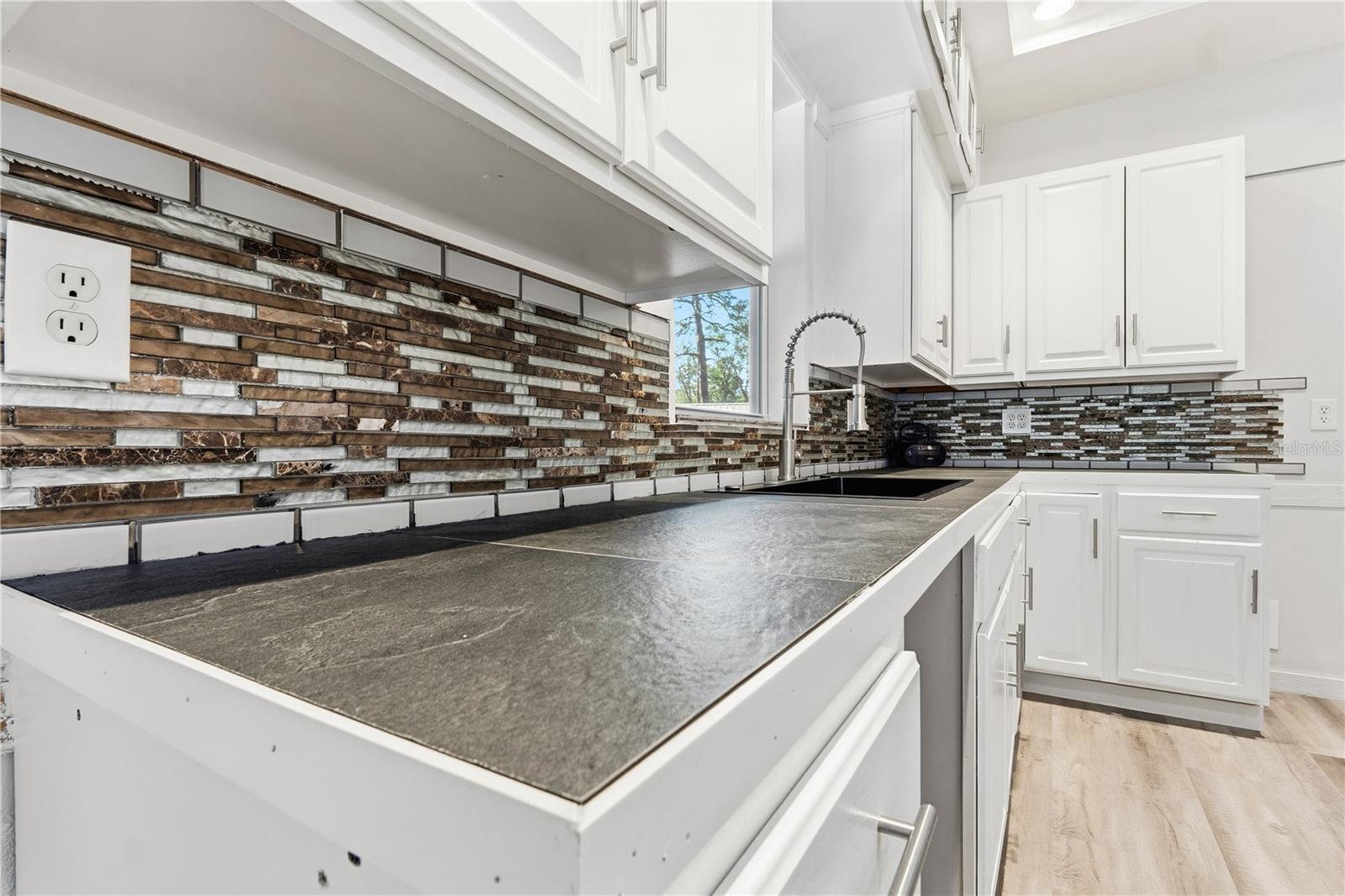 SUWANNEE RIVER HILLCREST - Residential