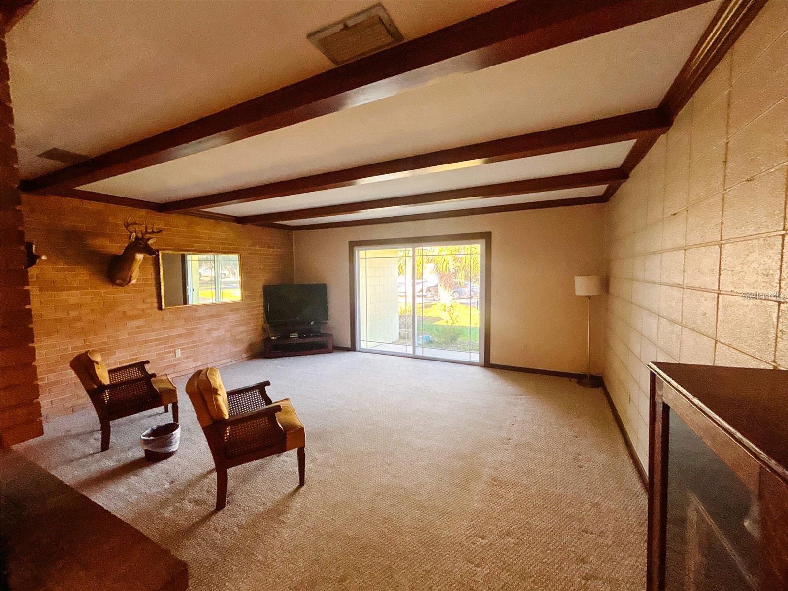 UMATILLA SOUTHERN SHORES - Residential