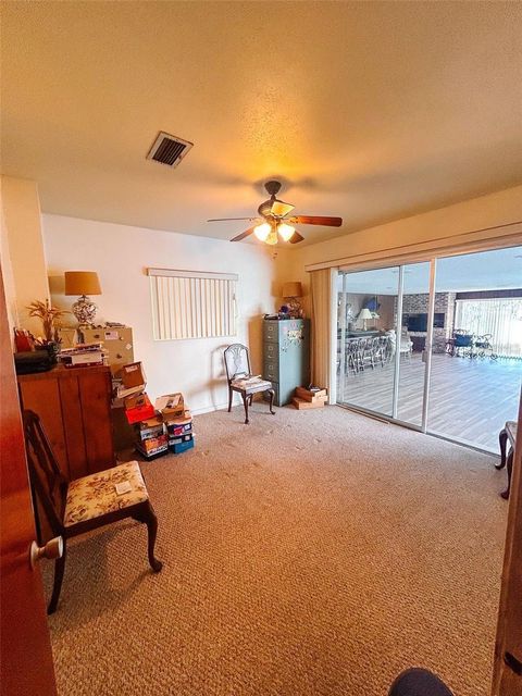 Tiny photo for 183 E Lakeview Street, Umatilla, FL 32784 (MLS # G5100238)