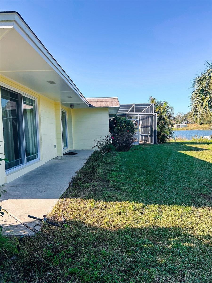 UMATILLA SOUTHERN SHORES - Residential