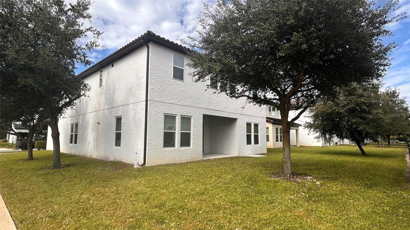 WESTSIDE VILLAGE - Residential Lease