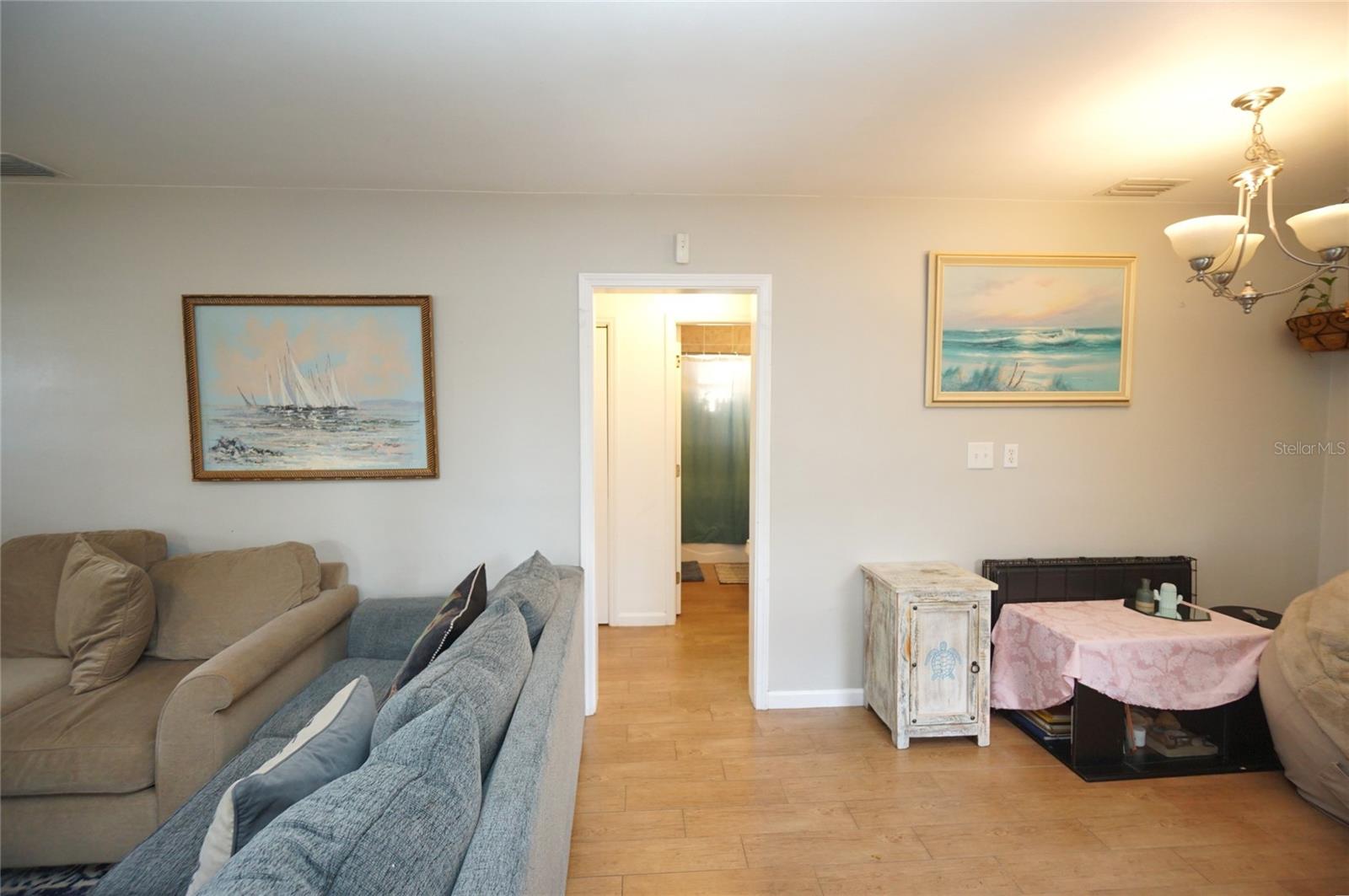 RIVERSIDE ESTATES - Residential Lease