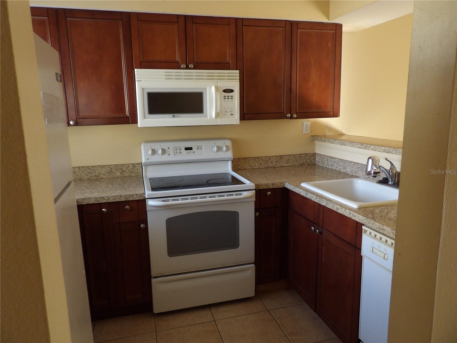 282 SCOTTSDALE SQUARE 282