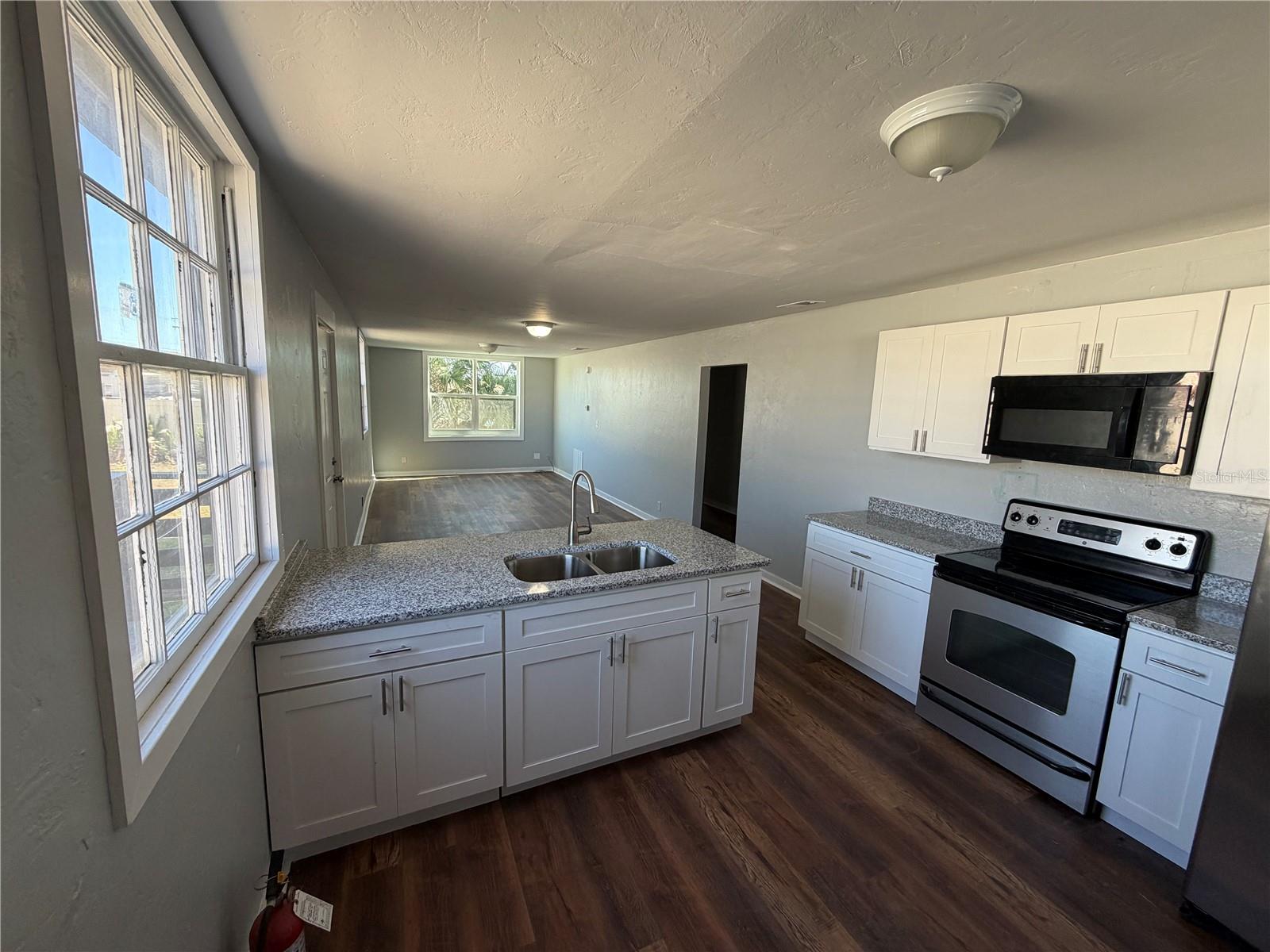 DAYTONA GARDENS 01 - Residential