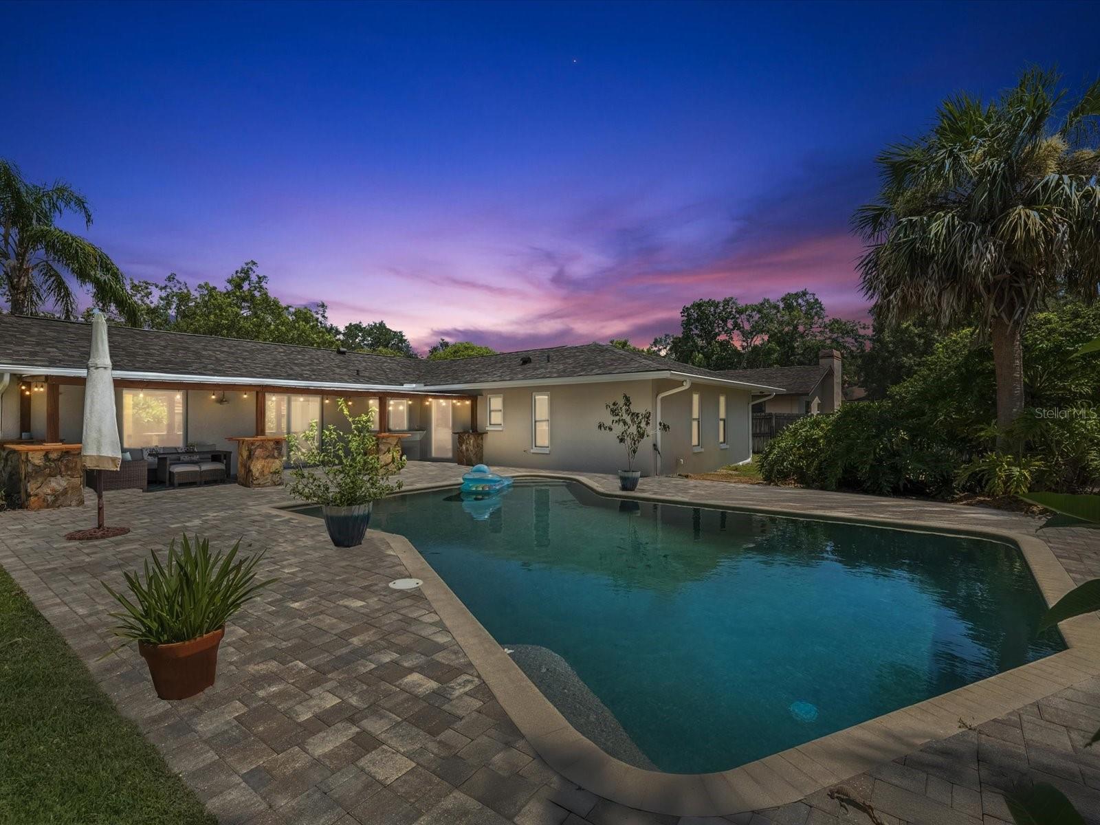 1864 BRAE MOOR DRIVE
