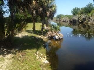 328 BAYTREE DRIVE